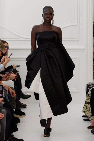 Look 48